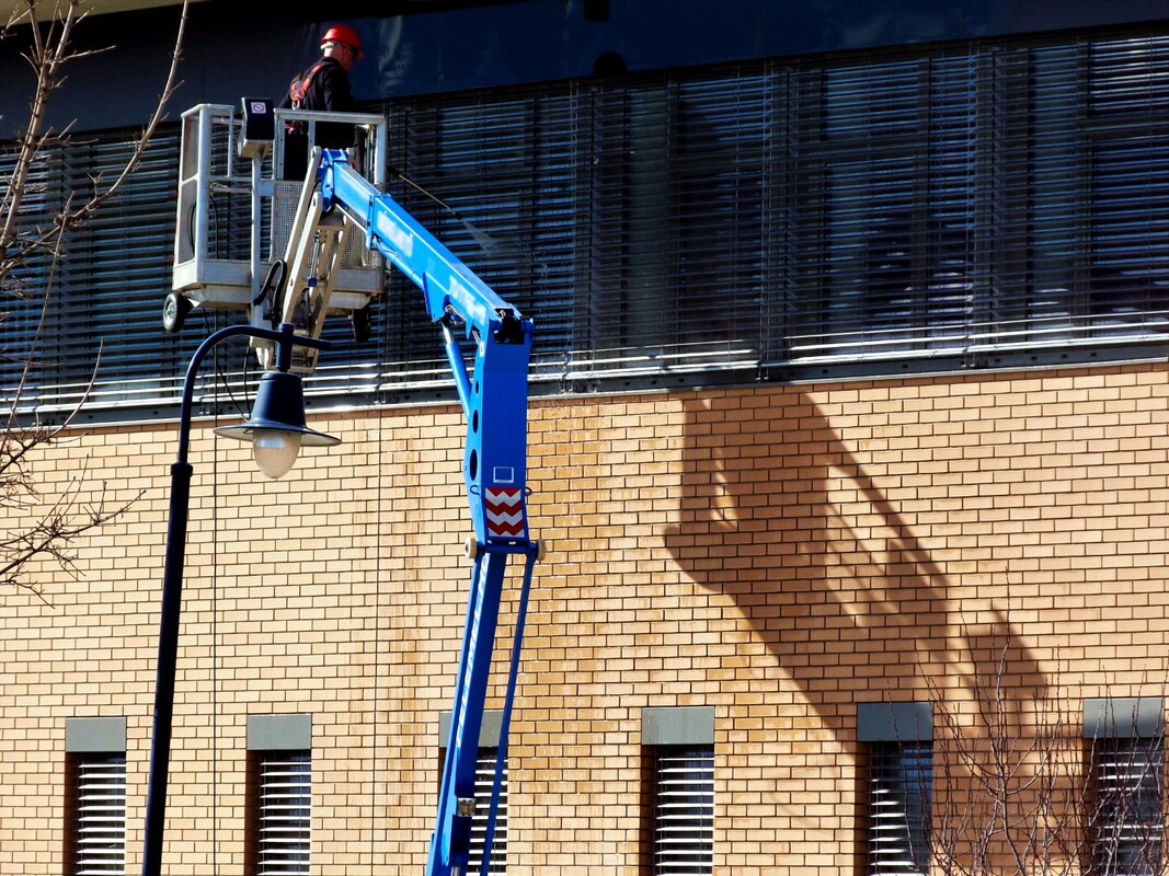 An image of Commercial Building Pressure Washing in Rossmoor, CA